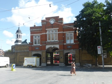 369ACBB9-1B07-49E8-BB66-61E7724CFDA3