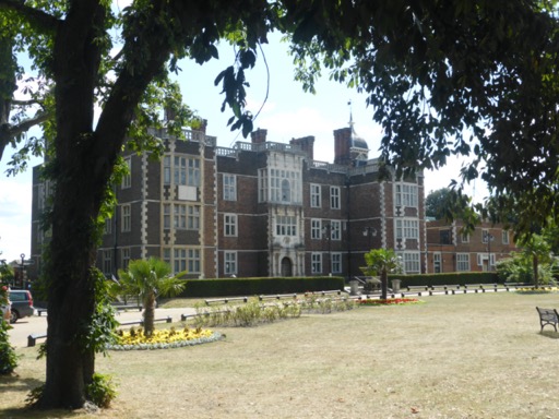 8FFD638B-E7C5-4318-A104-24A4E8F24CB2