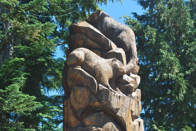 Modern native indian carvings