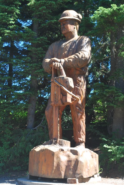 Modern native indian carvings