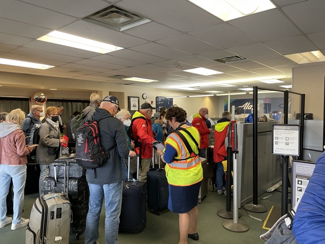 Check-in ( 2 counters ! )